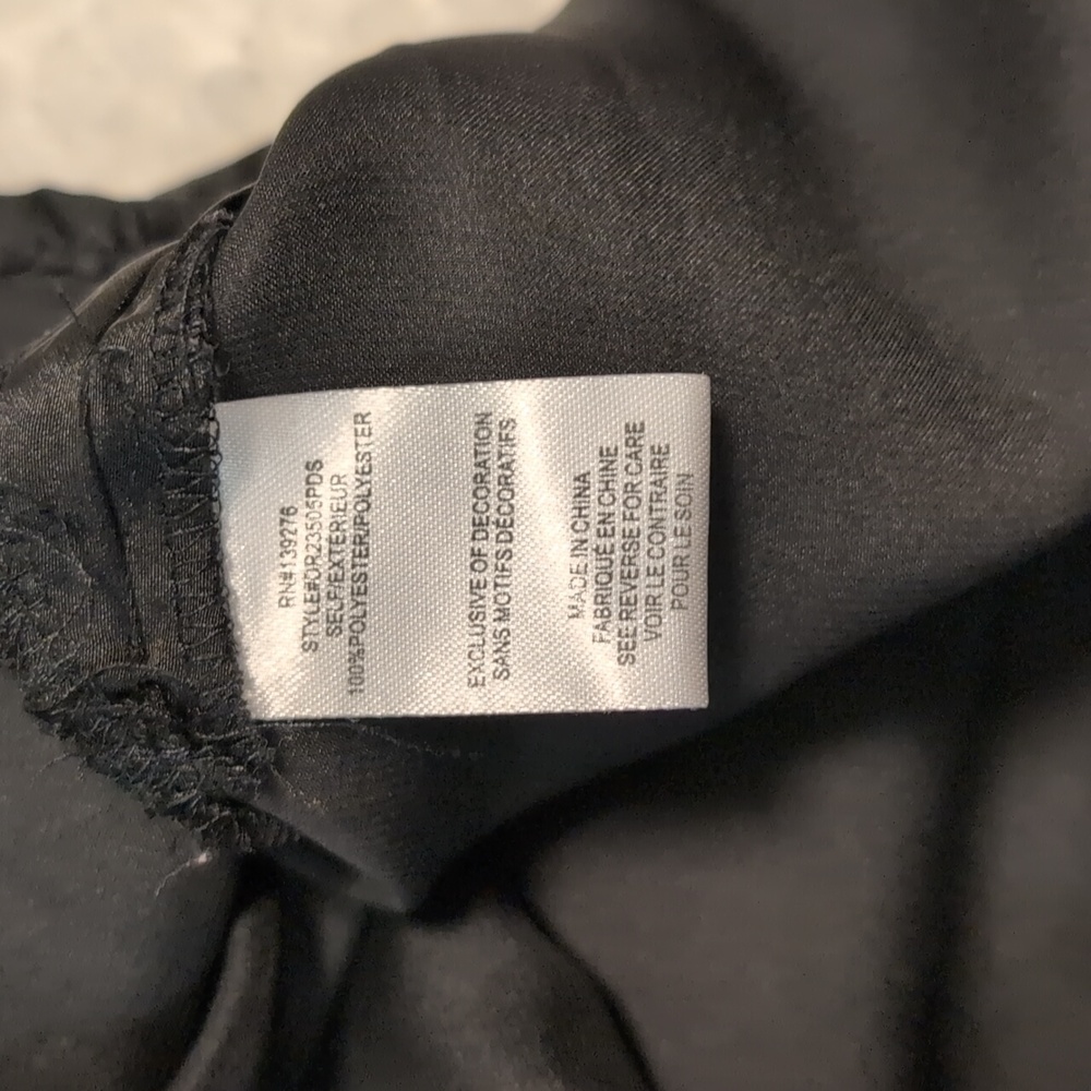 DR2 Black Satin Blouse Size Medium - Picture 9 of 9